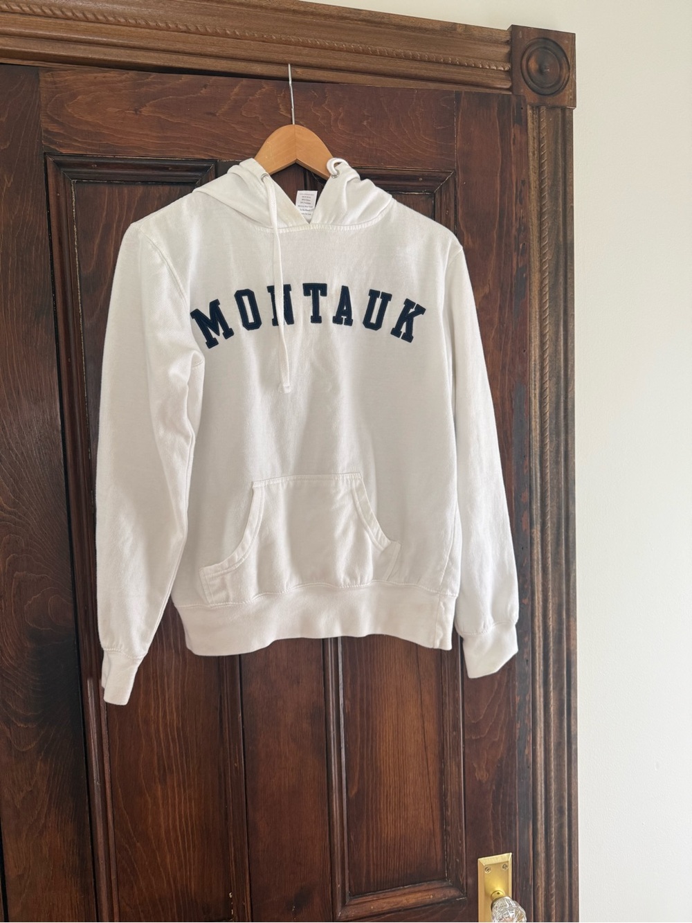 Montauk White Hooded Sweatshirt - Classic Pullover Hoodie